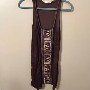 Maurice’s tank top